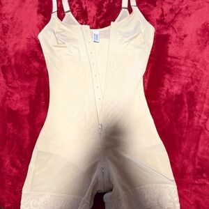 Seamless Cream Women's Shapewear